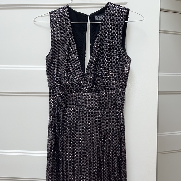 Sachin & Babi evening gown - Picture 2 of 9